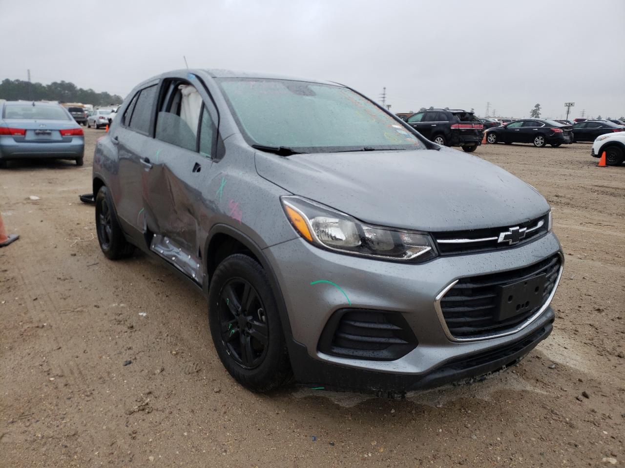 CHEVROLET TRAX LS 2020 with VIN 3GNCJKSB2LL221800 - Photo from auction