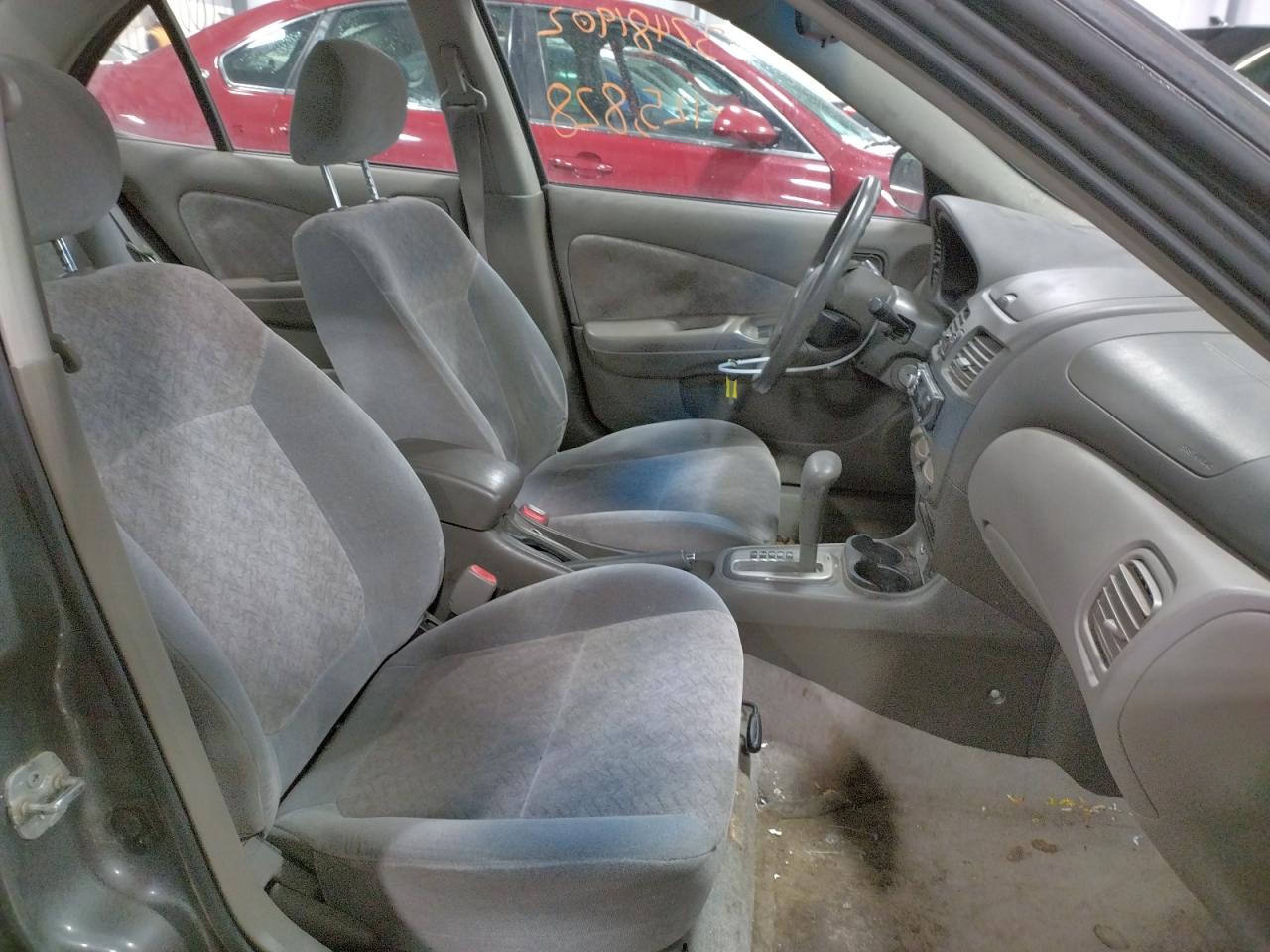 Photo 5 from auction – 2001 NISSAN SENTRA XE with VIN 3N1CB51D01L498603