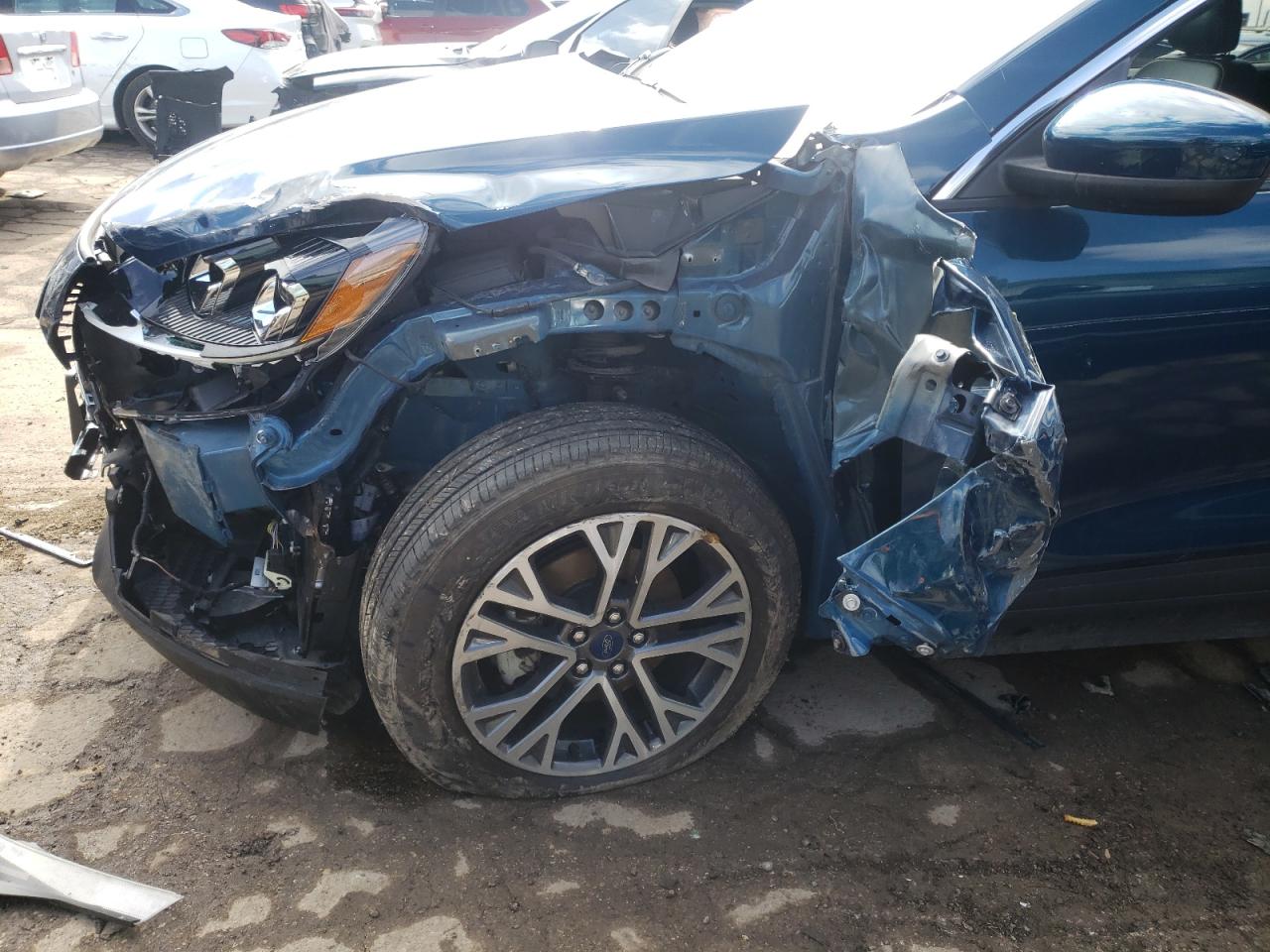 Photo 9 from auction – 2020 FORD ESCAPE SEL with VIN 1FMCU0H65LUA70337