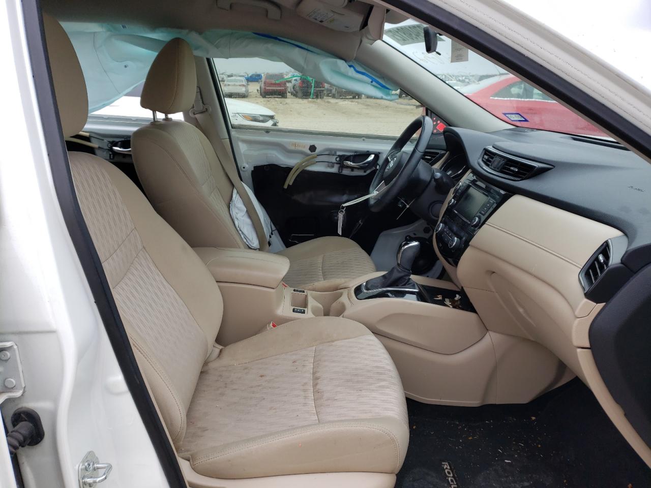 Photo 5 from auction – 2018 NISSAN ROGUE S with VIN 5N1AT2MT6JC824415