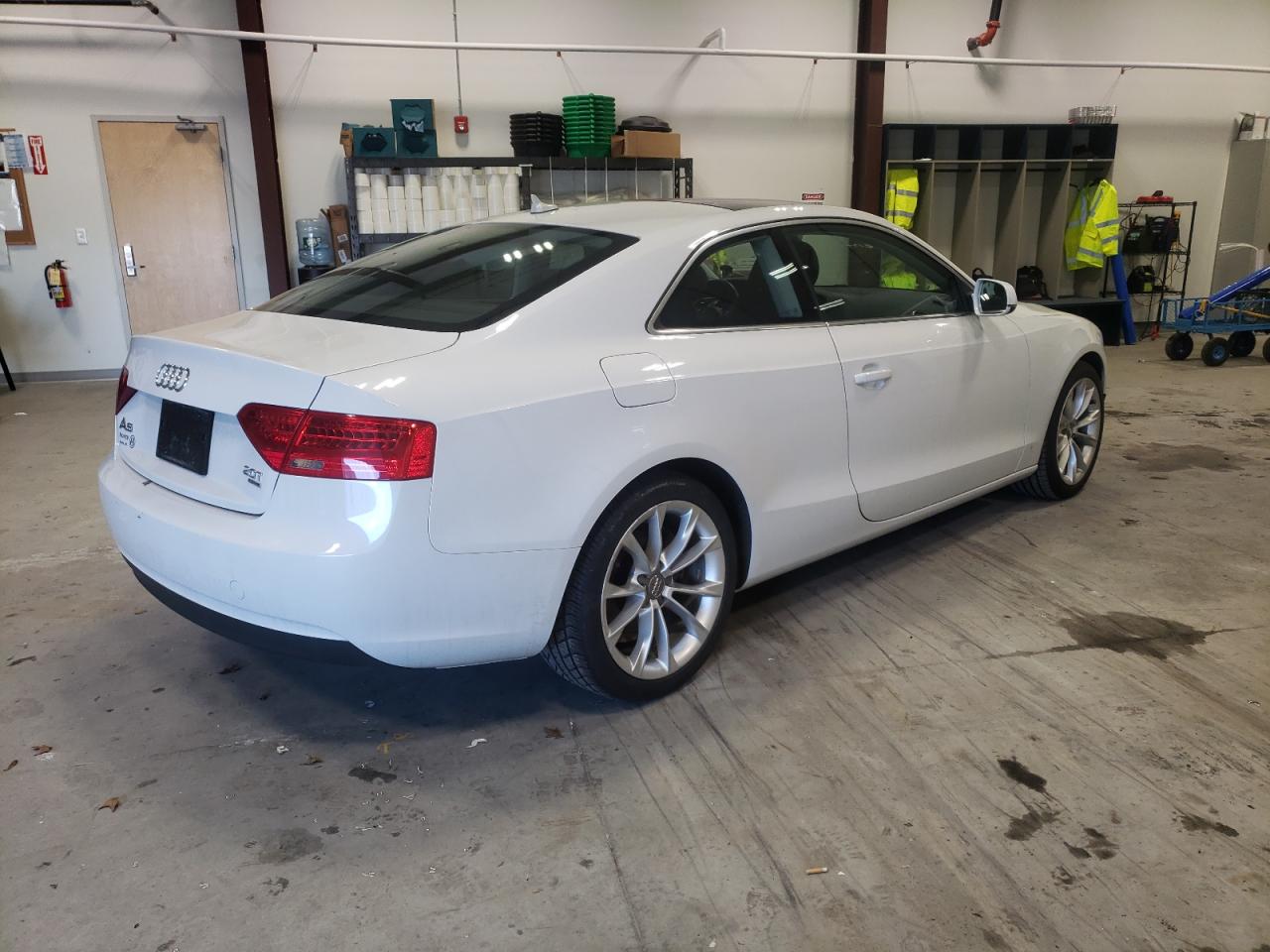 Photo 4 from auction – 2013 AUDI A5 PREMIUM with VIN WAUCFAFR8DA056157