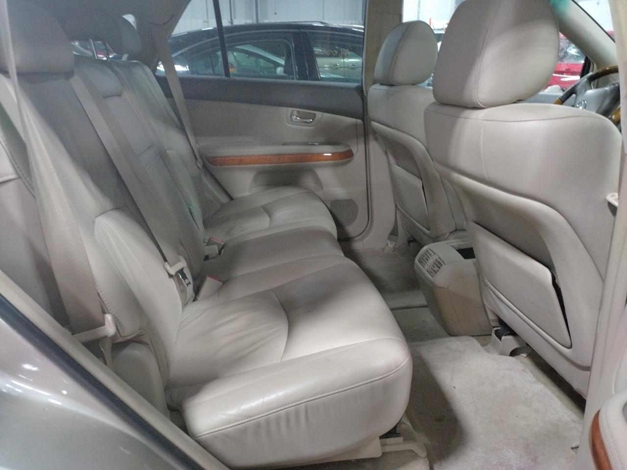 Photo 6 from auction – 2004 LEXUS RX 330 with VIN JTJHA31U440010598