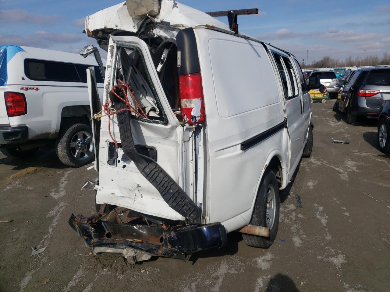 Photo 4 from auction – 2010 CHEVROLET EXPRESS with VIN 1GCZGFBA9A1117647