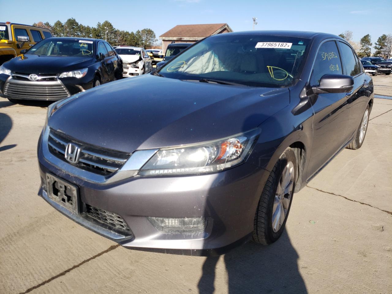 Photo 2 from auction – 2015 HONDA ACCORD EXL with VIN 1HGCR2F81FA128487