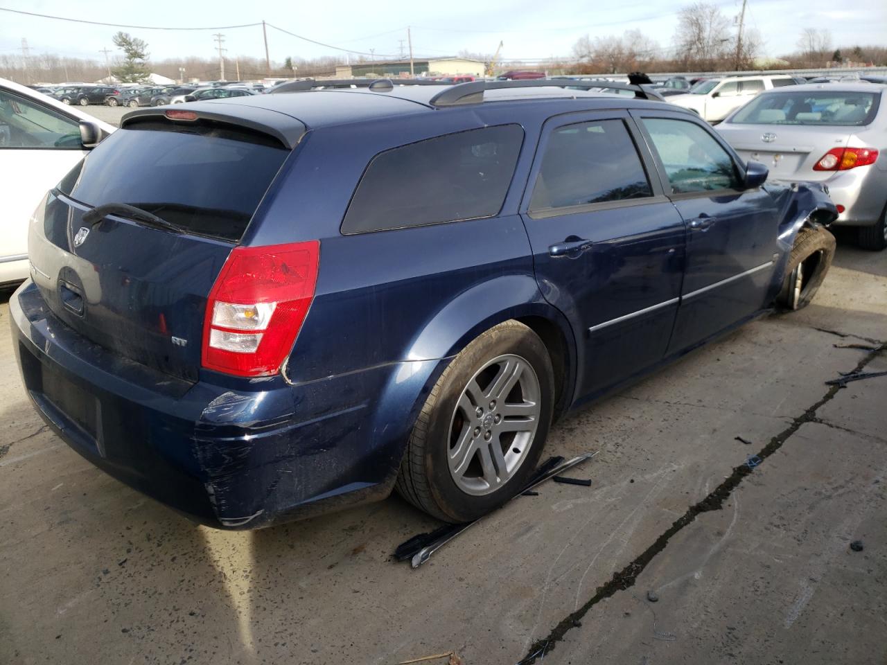 Photo 4 from auction – 2005 DODGE MAGNUM R/T with VIN 2D8GV58205H681283