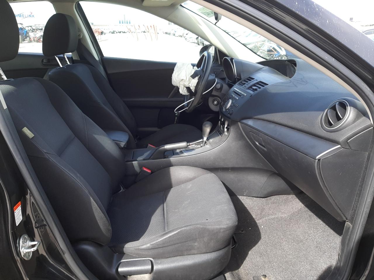 Photo 5 from auction – 2011 MAZDA 3 I with VIN JM1BL1UG2B1384387