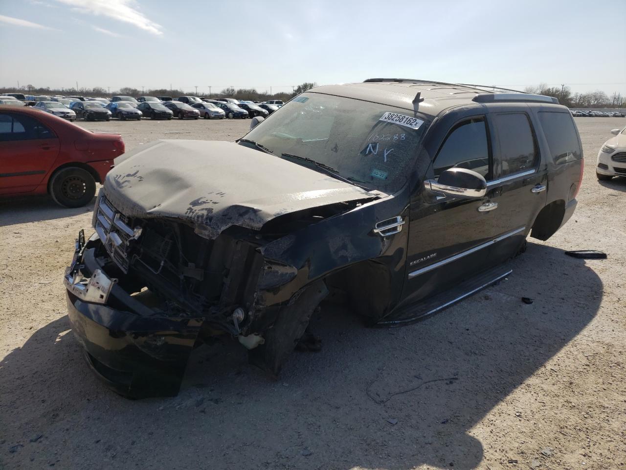 Photo 2 from auction – 2014 CADILLAC ESCALADE L with VIN 1GYS3BEF0ER116191