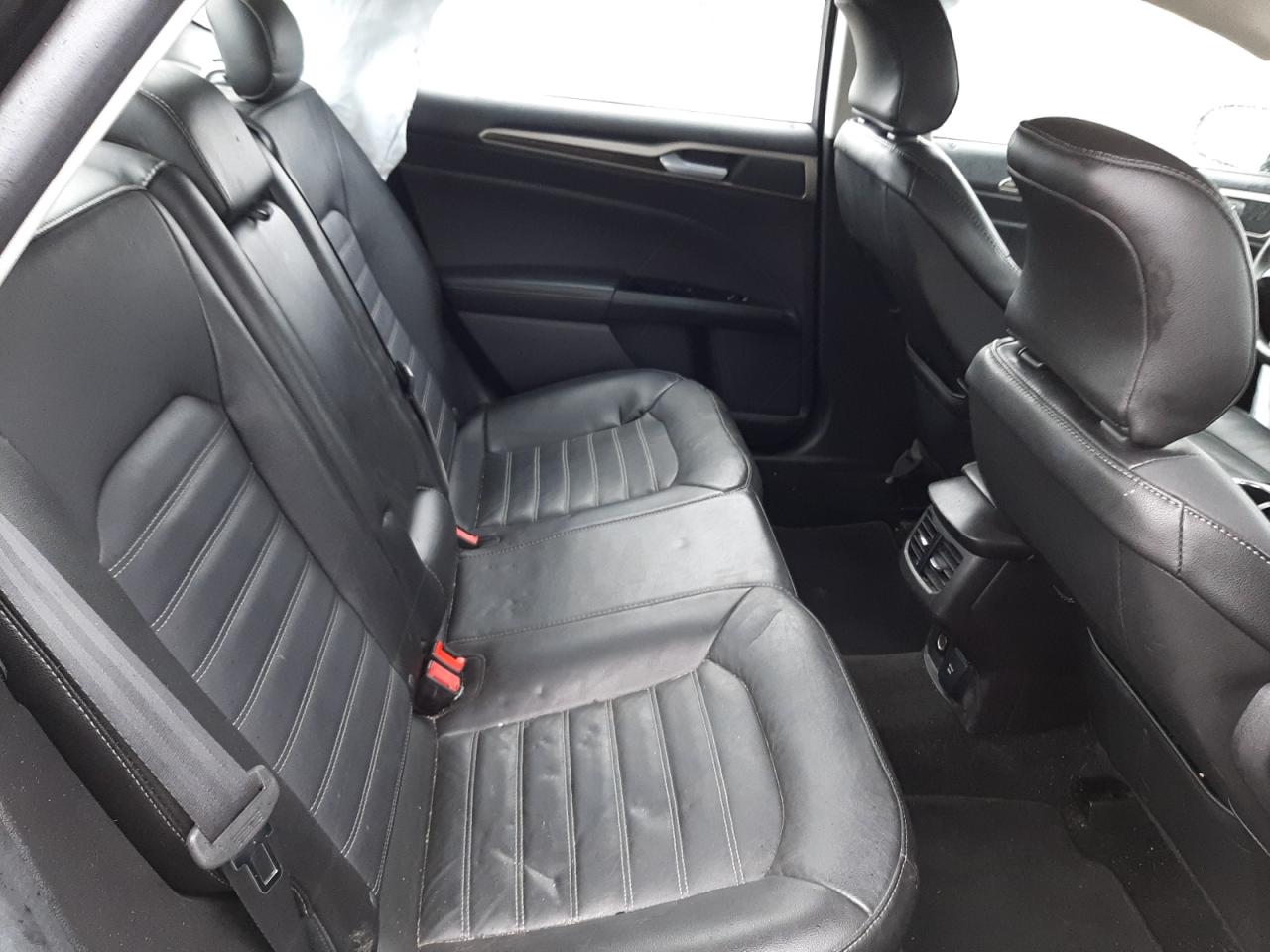 Photo 6 from auction – 2016 FORD FUSION SE with VIN 3FA6P0LU9GR155036
