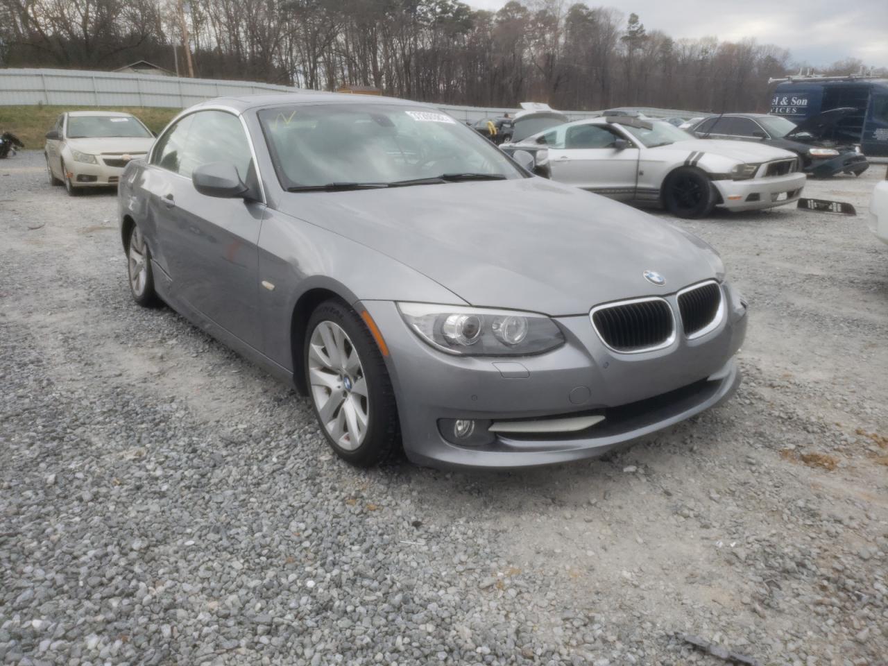 BMW 328 I 2011 with VIN WBADW3C57BE536794 - Photo from auction