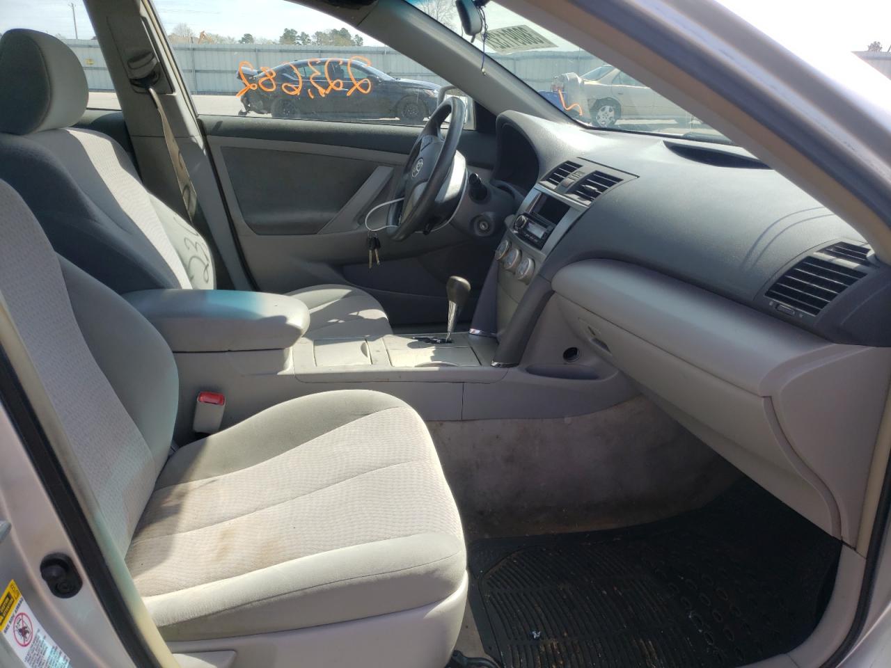 Photo 5 from auction – 2010 TOYOTA CAMRY BASE with VIN 4T1BF3EKXAU034021