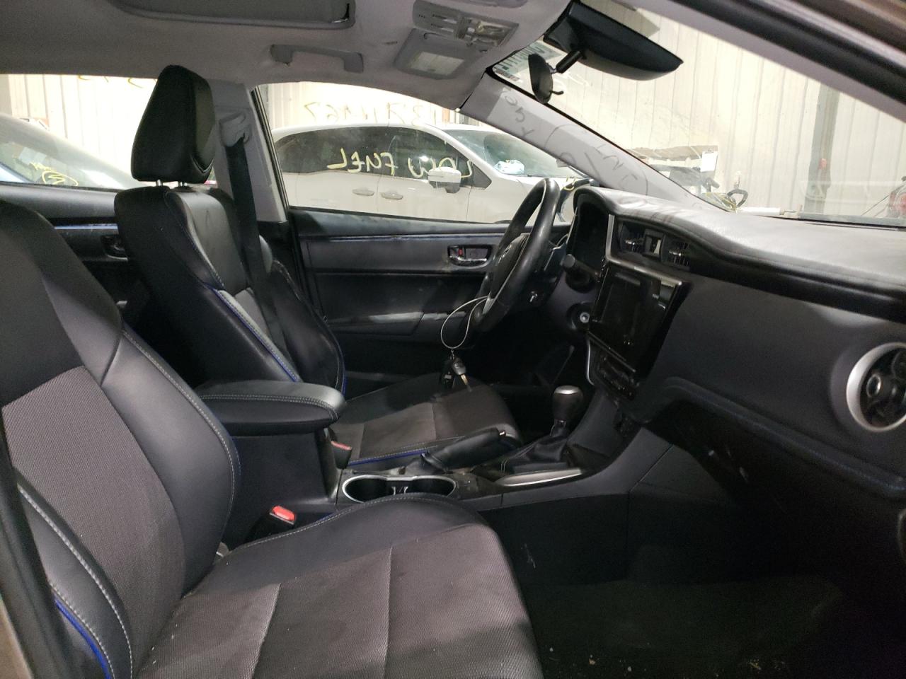 Photo 5 from auction – 2017 TOYOTA COROLLA L with VIN 2T1BURHE8HC929954