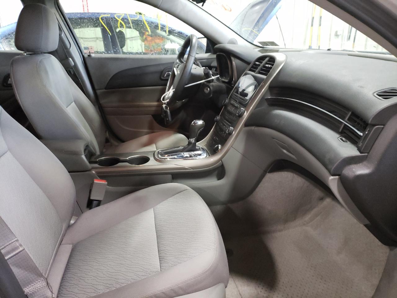 Photo 5 from auction – 2013 CHEVROLET MALIBU LS with VIN 1G11B5SA9DF169205