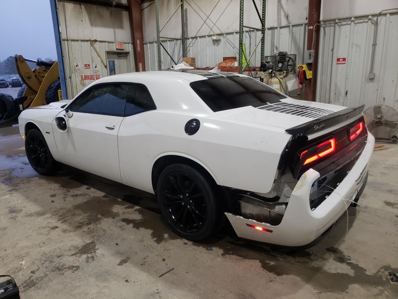 Photo 3 from auction – 2016 DODGE CHALLENGER with VIN 2C3CDZBT1GH250595