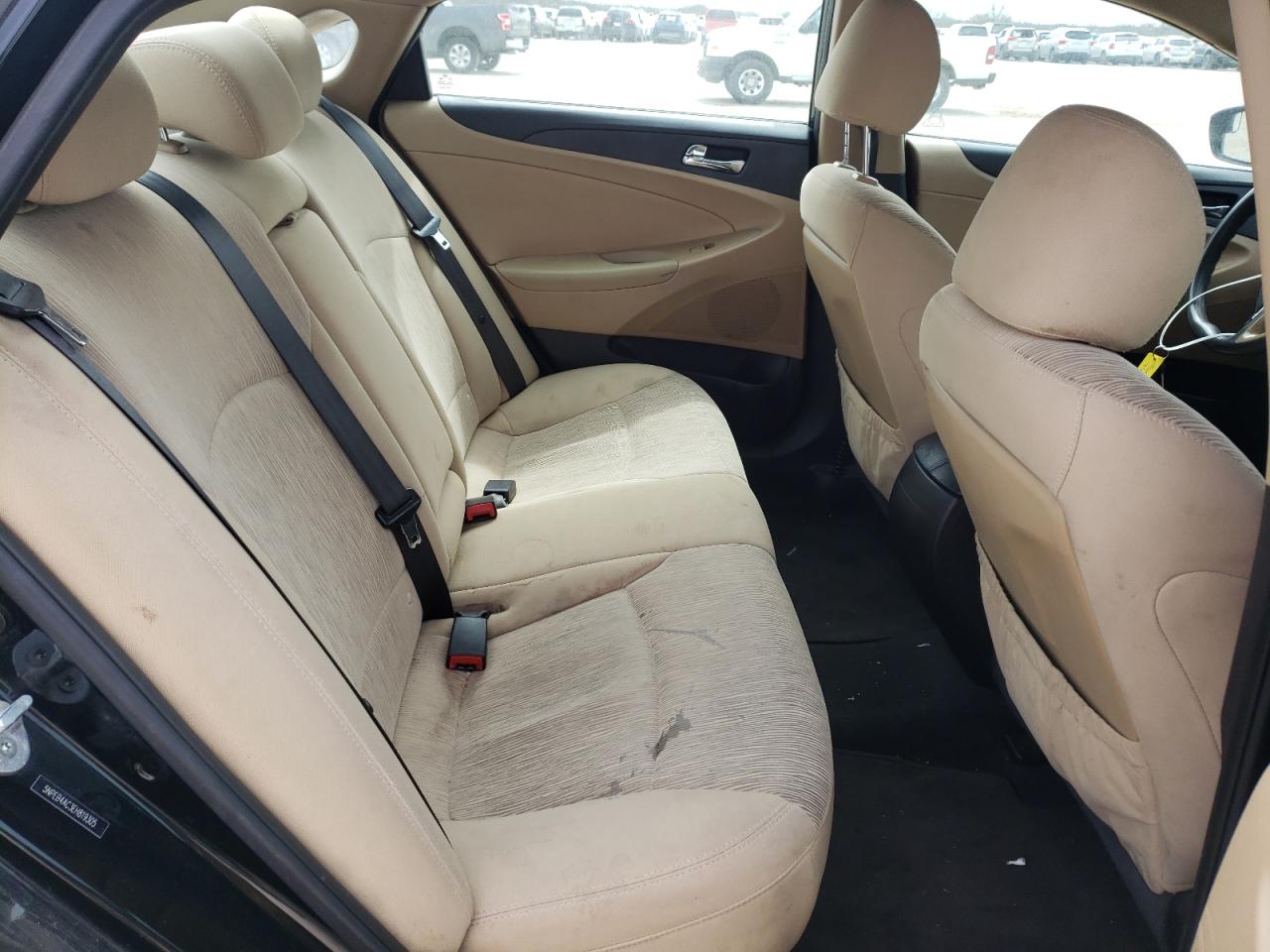Photo 6 from auction – 2014 HYUNDAI SONATA GLS with VIN 5NPEB4AC3EH819305