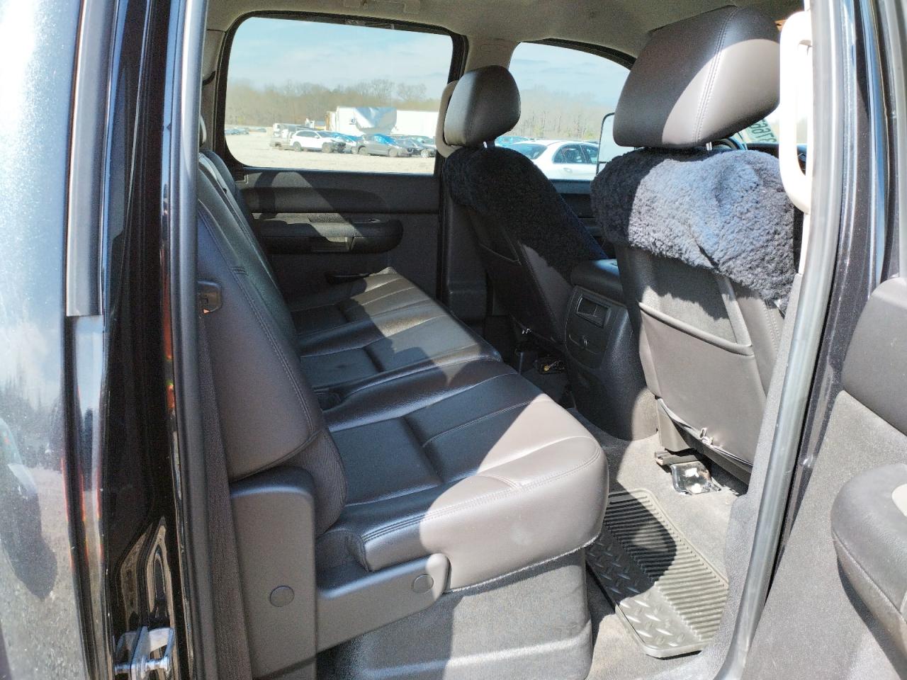 Photo 6 from auction – 2010 CHEVROLET SILVERADO with VIN 3GCRKSE34AG164767