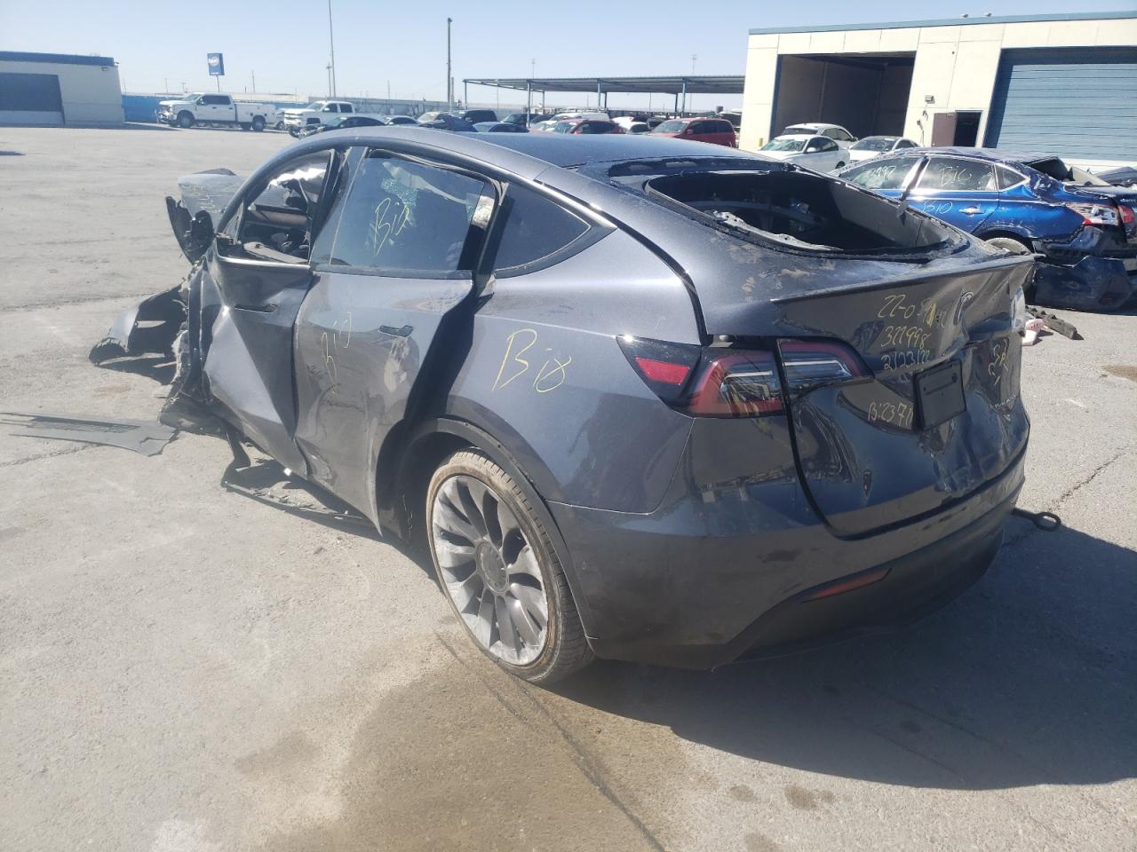 Photo 3 from auction – 2022 TESLA MODEL Y with VIN 7SAYGDEF0NF317548
