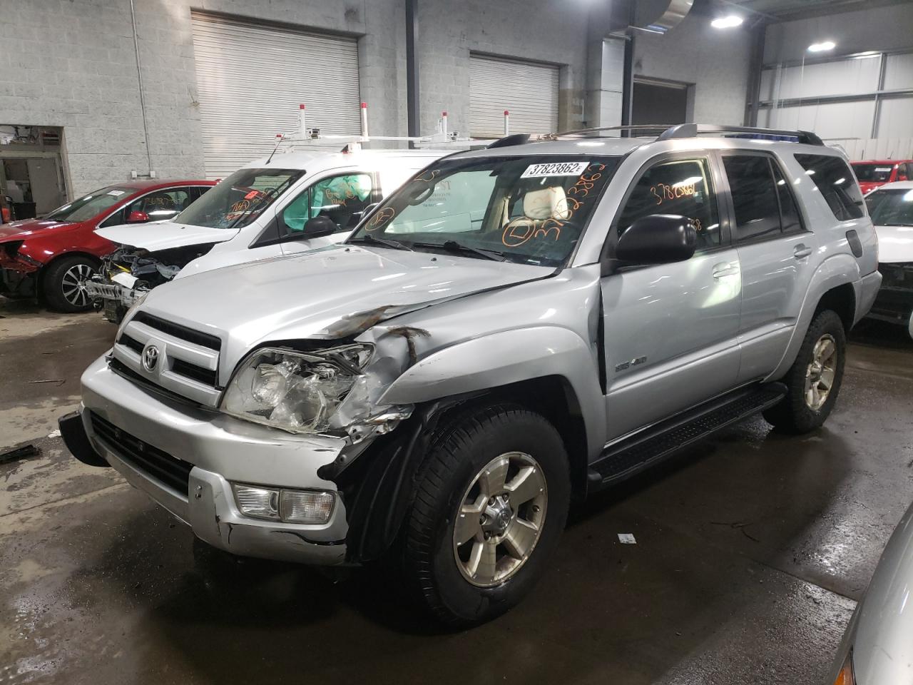 Photo 2 from auction – 2004 TOYOTA 4RUNNER SR with VIN JTEBU14RX40021421