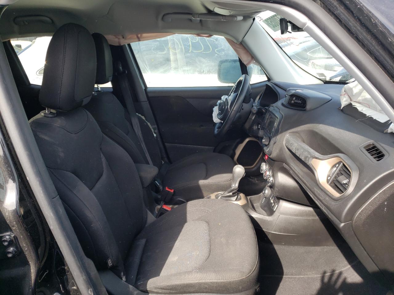 Photo 5 from auction – 2017 JEEP RENEGADE L with VIN ZACCJBBB2HPF28486