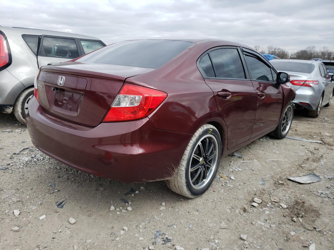 Photo 4 from auction – 2012 HONDA CIVIC LX with VIN 19XFB2F56CE315304