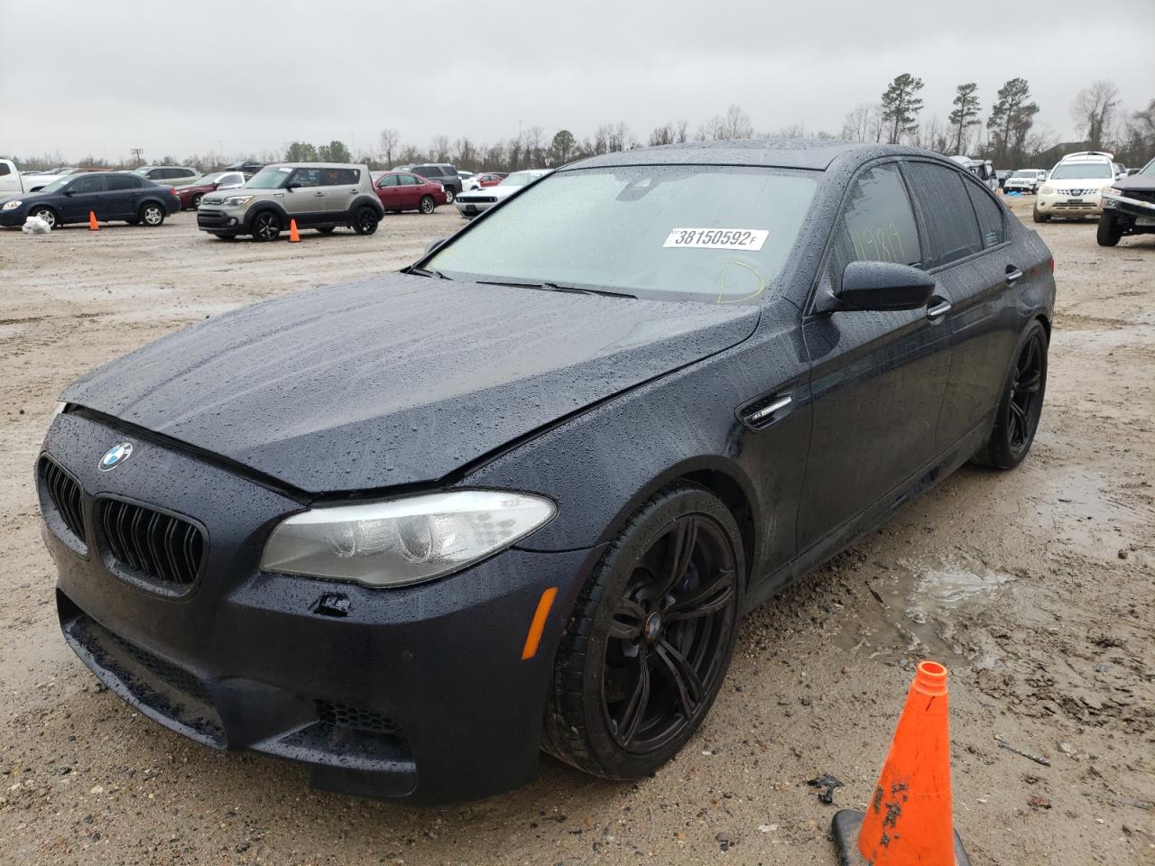 Photo 2 from auction – 2013 BMW M5 with VIN WBSFV9C56DC773138