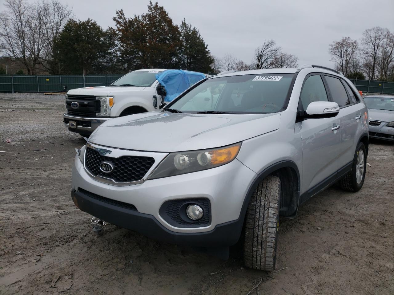 Photo 2 from auction – 2011 KIA SORENTO BA with VIN 5XYKT4A20BG069677