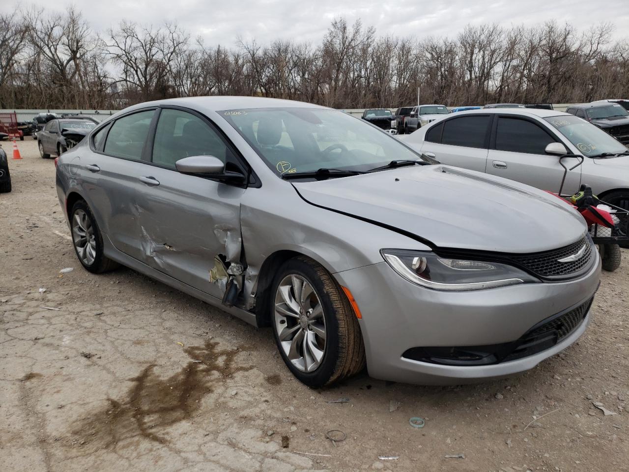 CHRYSLER 200 S 2015 with VIN 1C3CCCBG2FN615083 - Photo from auction