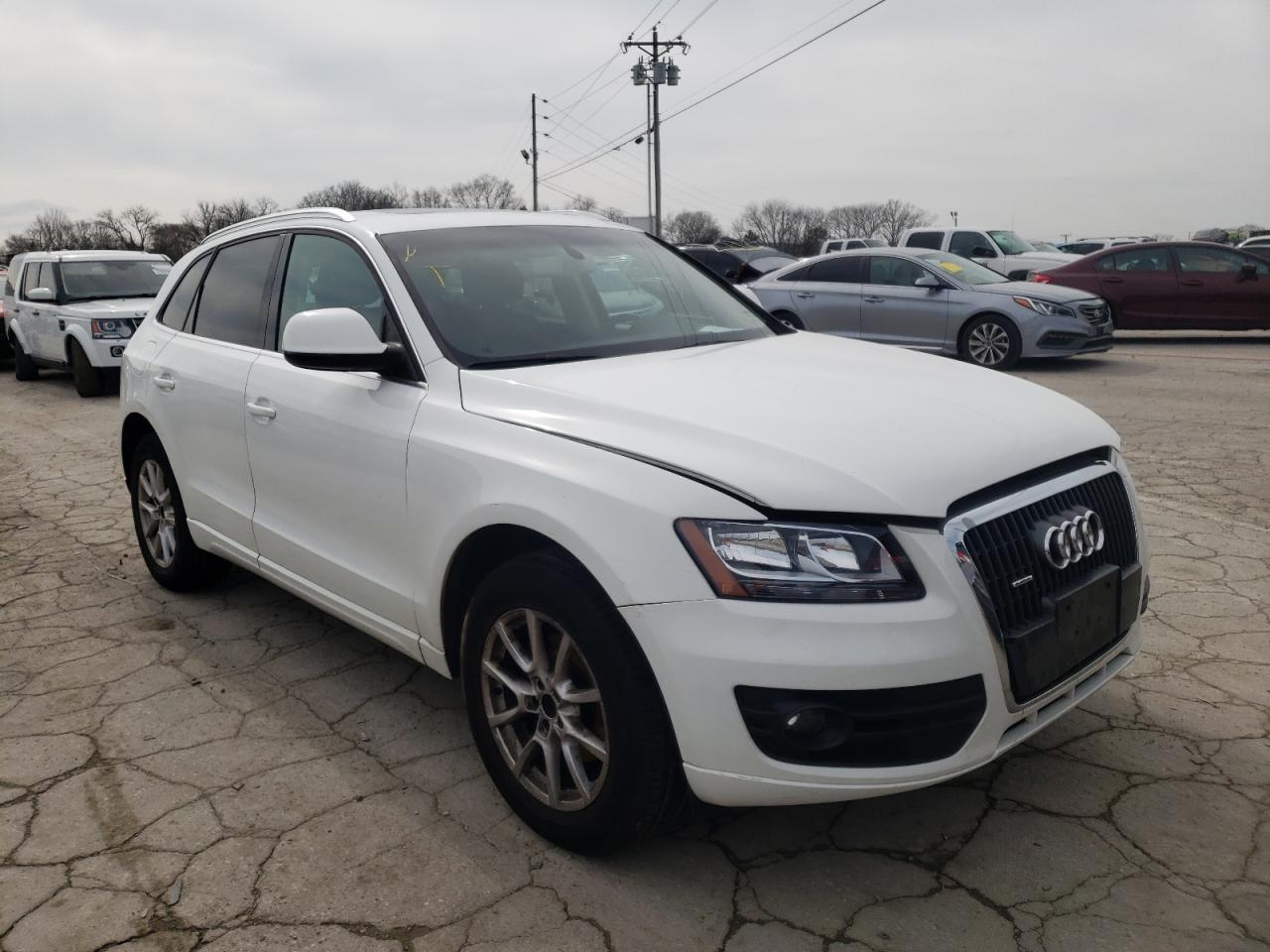 AUDI Q5 PREMIUM 2011 with VIN WA1CFAFP3BA108996 - Photo from auction