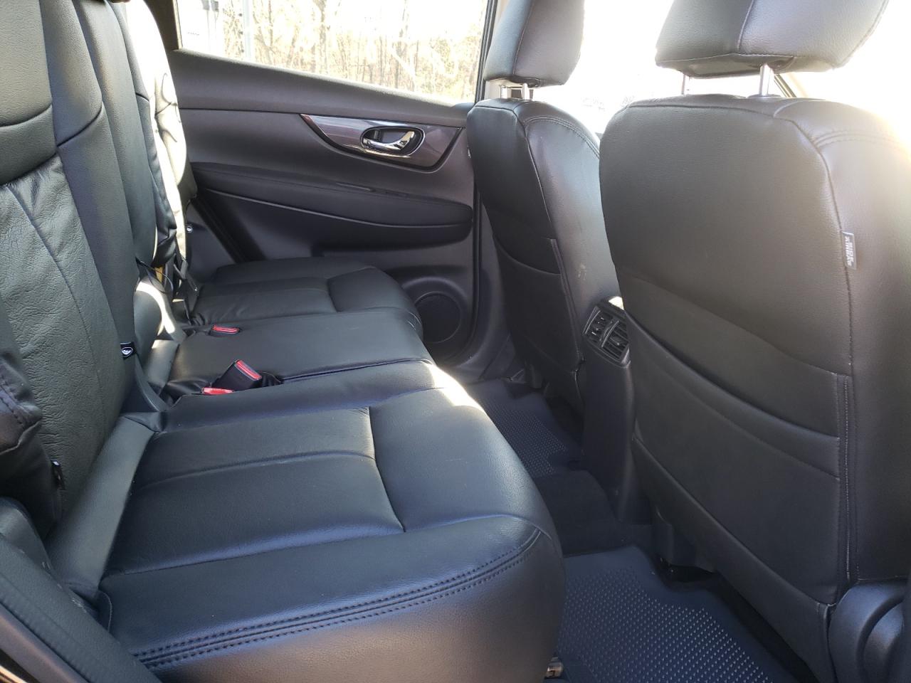 Photo 6 from auction – 2017 NISSAN ROGUE S with VIN KNMAT2MVXHP504474