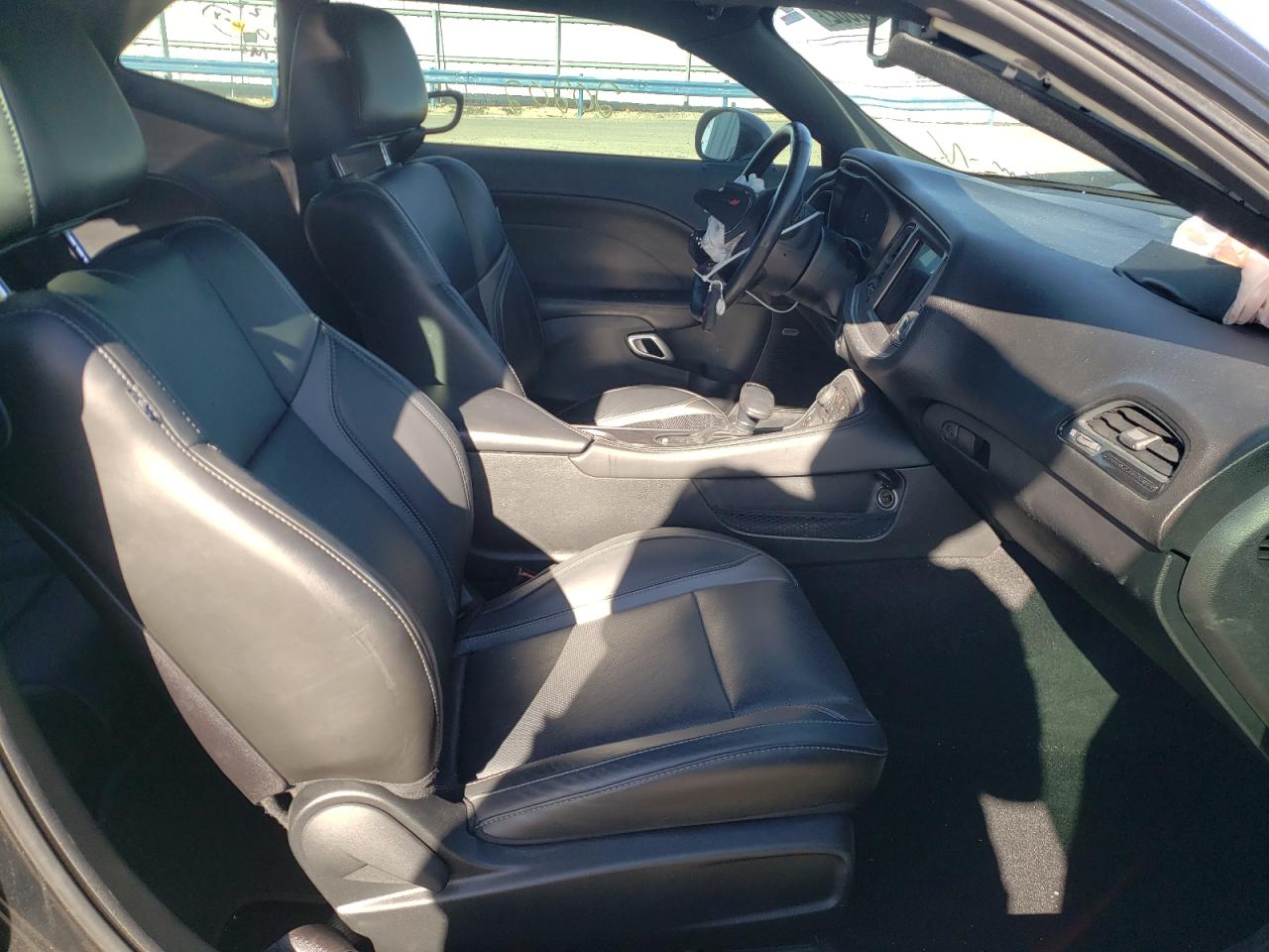 Photo 5 from auction – 2019 DODGE CHALLENGER with VIN 2C3CDZAG8KH730646