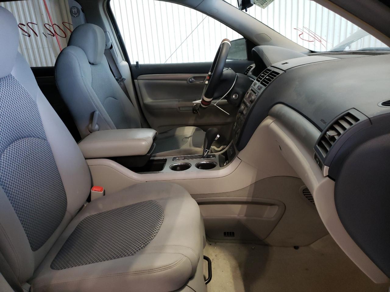 Photo 5 from auction – 2008 SATURN OUTLOOK XE with VIN 5GZER13798J133743