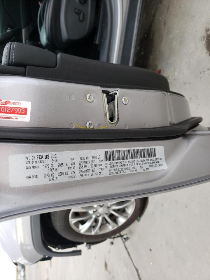 Photo 10 from auction – 2019 JEEP CHEROKEE L with VIN 1C4PJLLB2KD403421