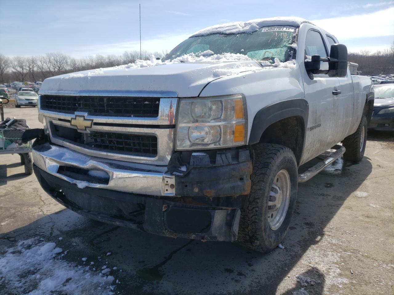 Photo 2 from auction – 2008 CHEVROLET SILVERADO with VIN 1GCHK29K58E207401