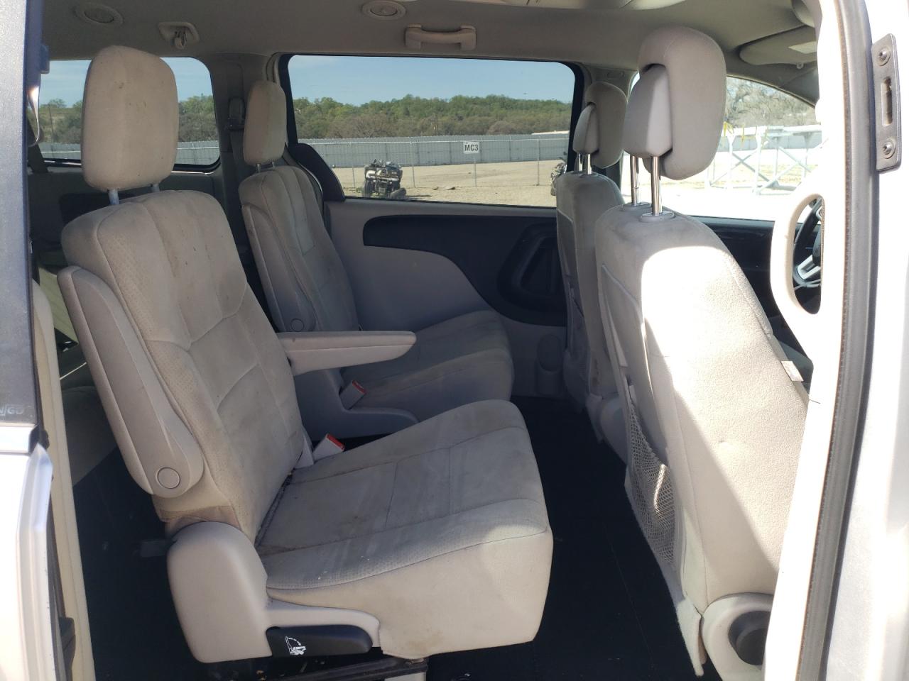 Photo 6 from auction – 2011 DODGE GRAND CARA with VIN 2D4RN5DG1BR755280