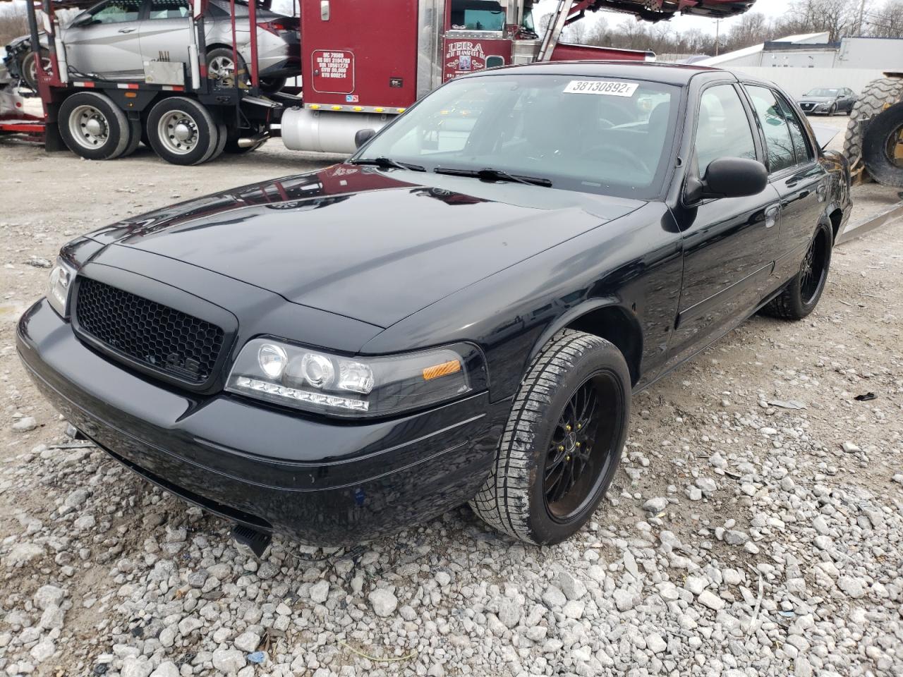 Photo 2 from auction – 2011 FORD CROWN VICT with VIN 2FABP7BV8BX159543