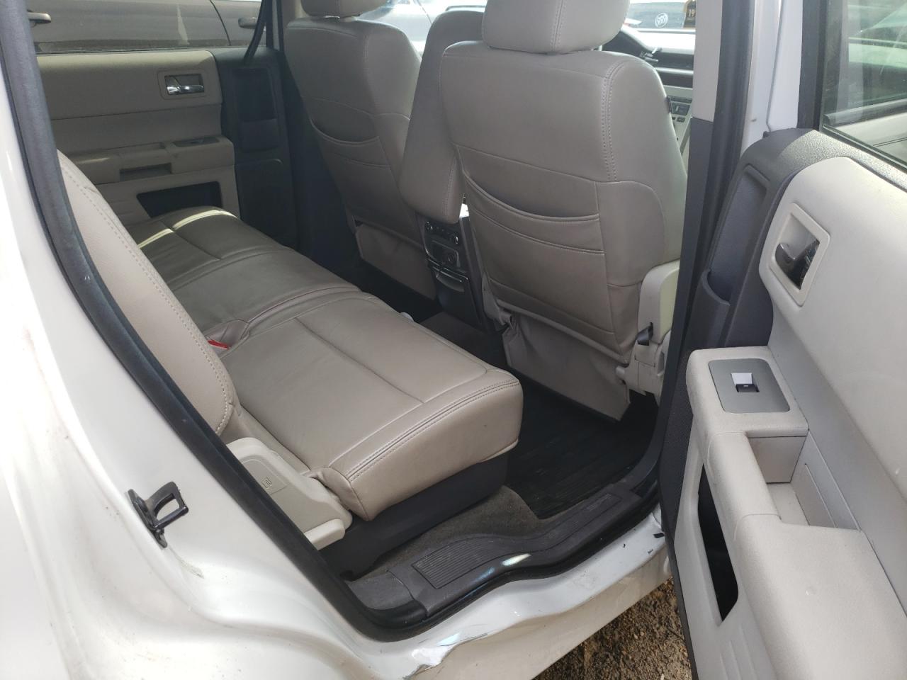 Photo 6 from auction – 2011 FORD FLEX SE with VIN 2FMGK5BC3BBD02389