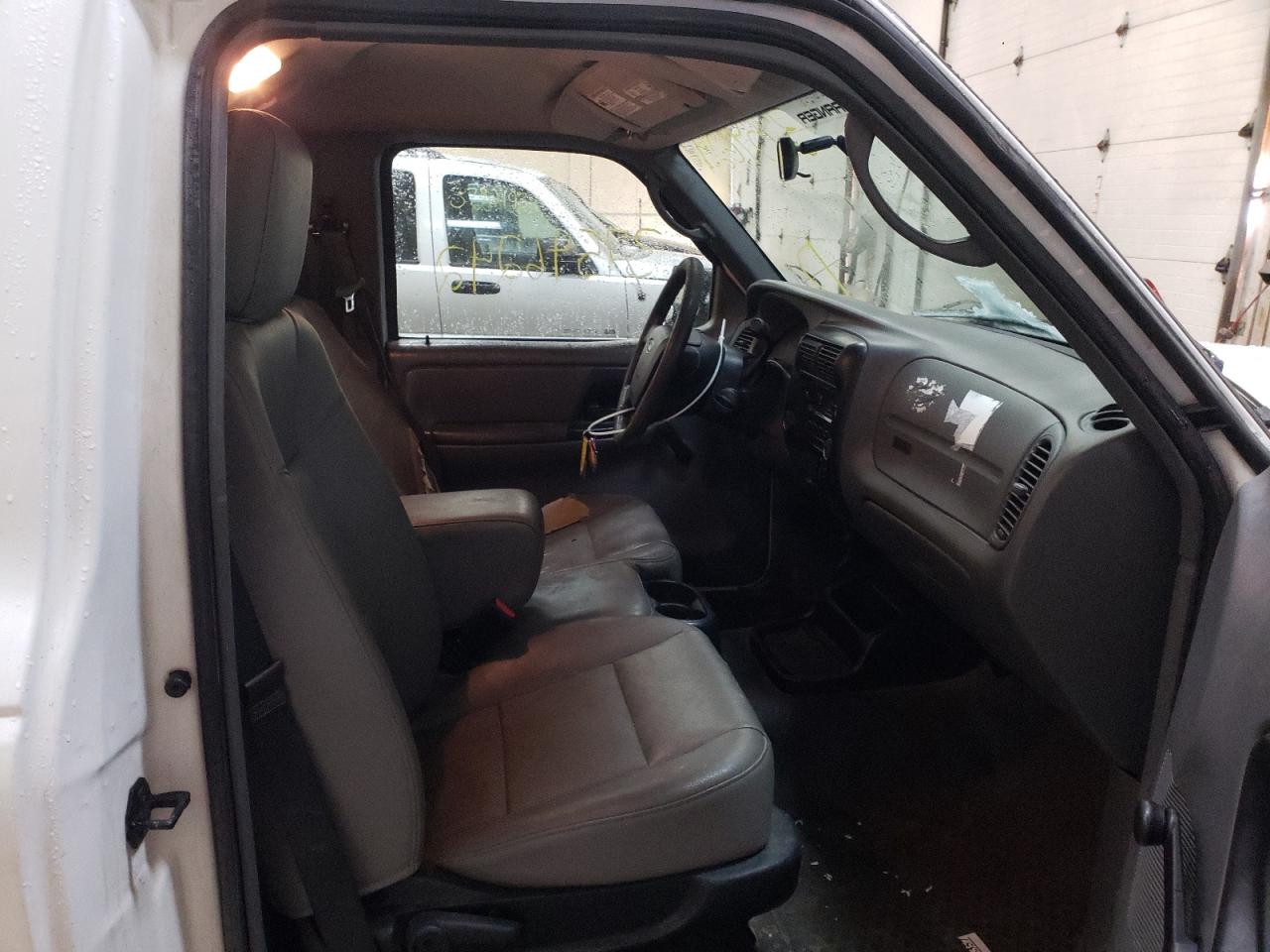 Foto 5 de la subasta – 2011 FORD RANGER con VIN 1FTKR1ADXBPA69858