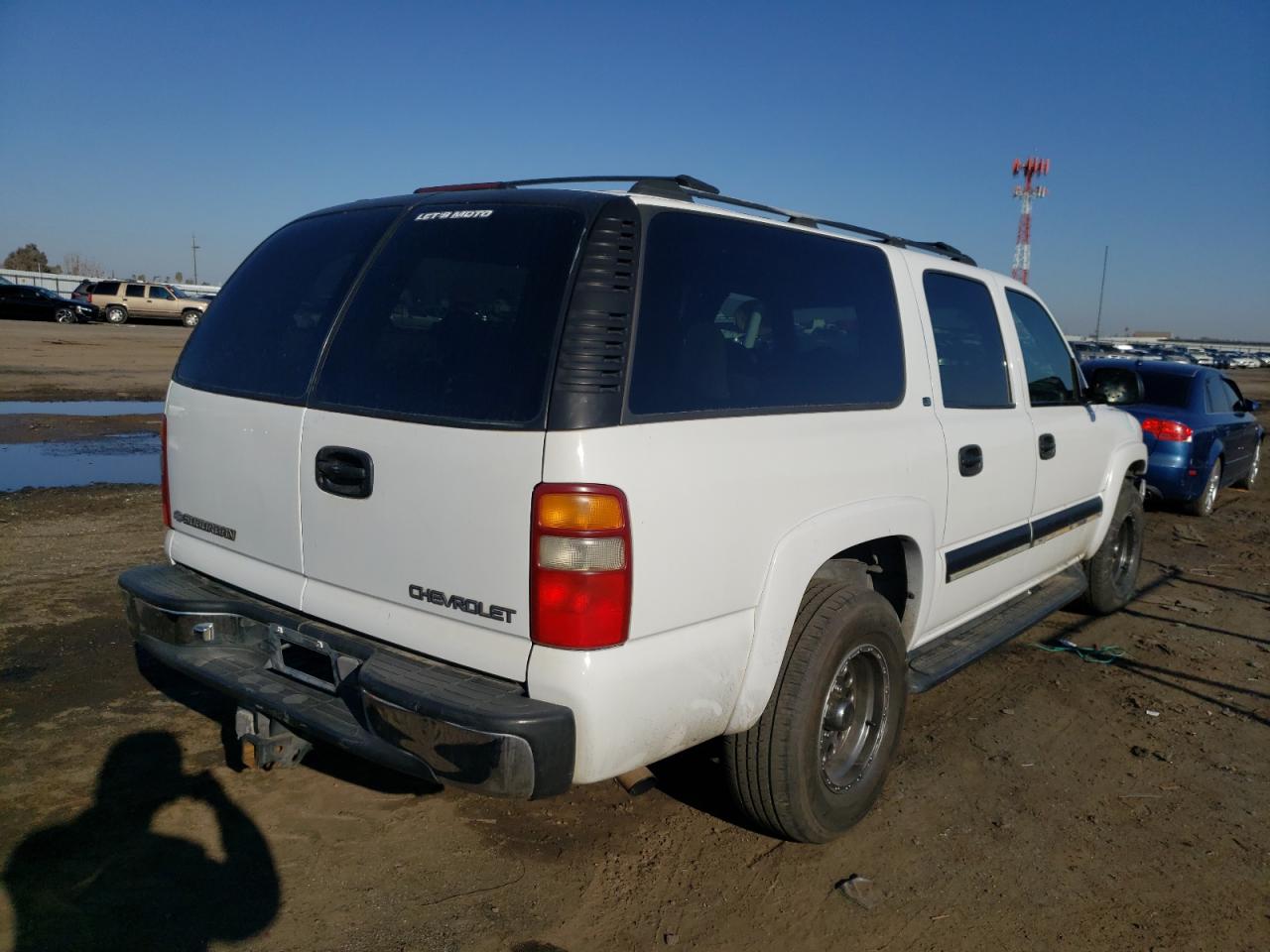 Photo 4 from auction – 2001 CHEVROLET SUBURBAN K with VIN 3GNFK16T41G245111