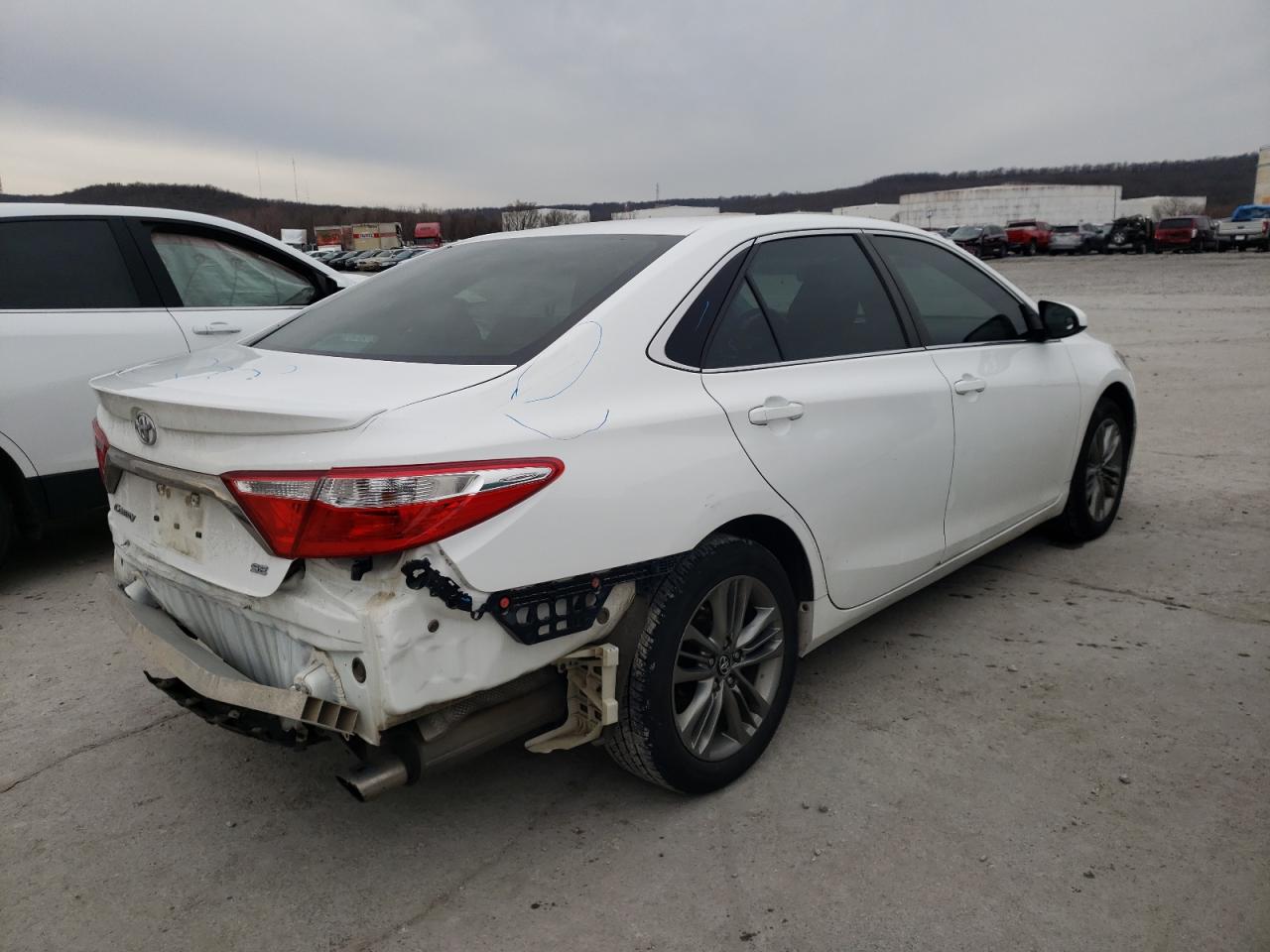 Photo 4 from auction – 2017 TOYOTA CAMRY LE with VIN 4T1BF1FK7HU393579