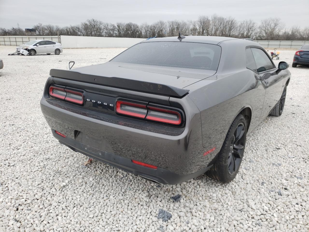 Photo 4 from auction – 2018 DODGE CHALLENGER with VIN 2C3CDZBT2JH252685