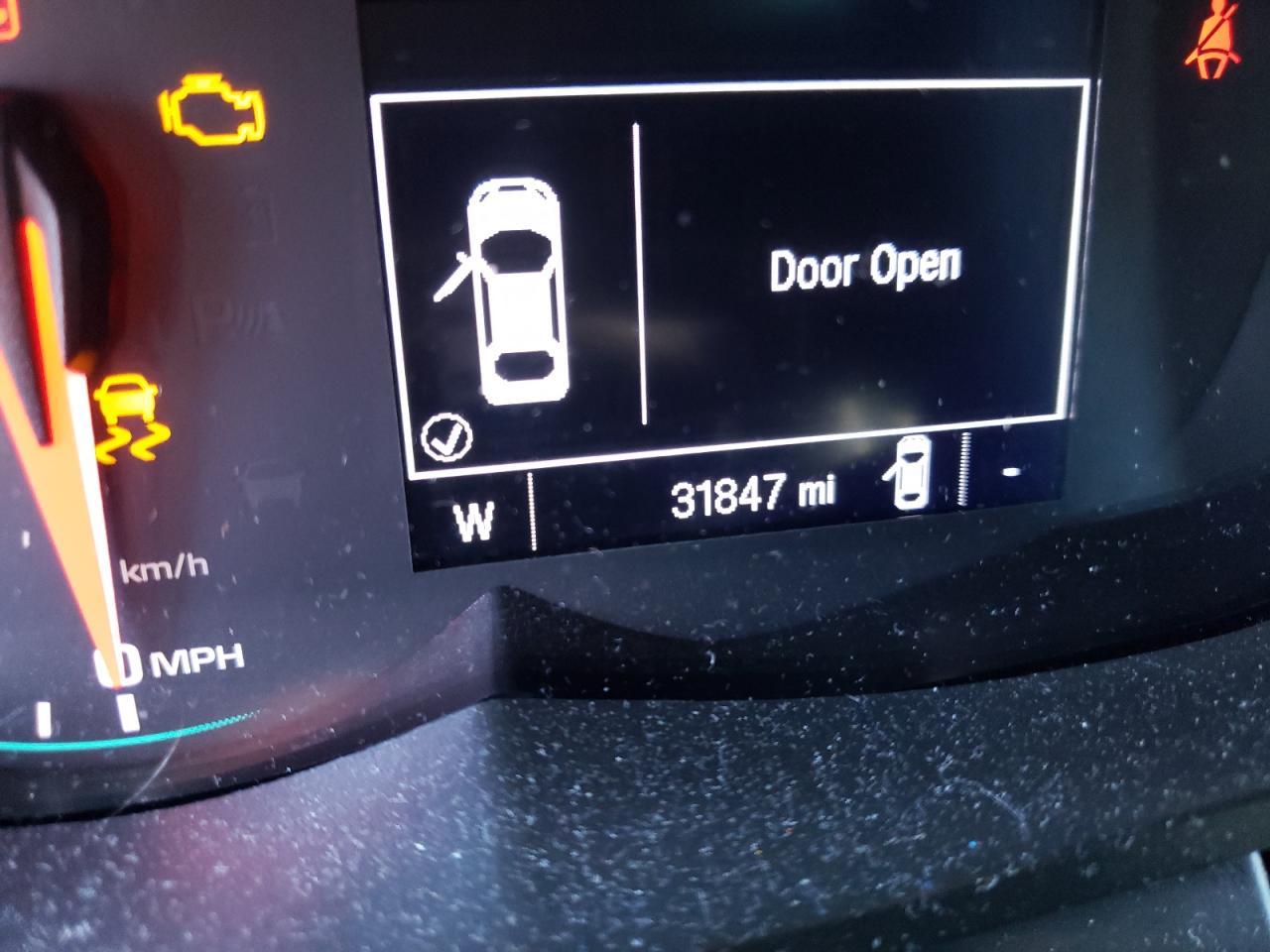 Photo 8 from auction – 2019 CHEVROLET TRAX LS with VIN 3GNCJNSB2KL295461