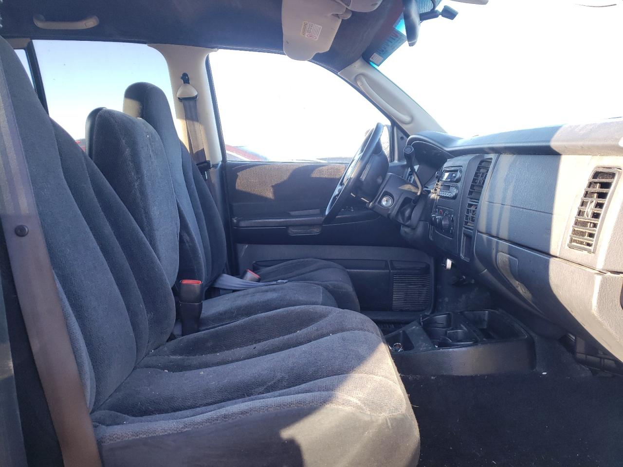 Photo 5 from auction – 2003 DODGE DAKOTA QUA with VIN 1D7HL48N13S158685