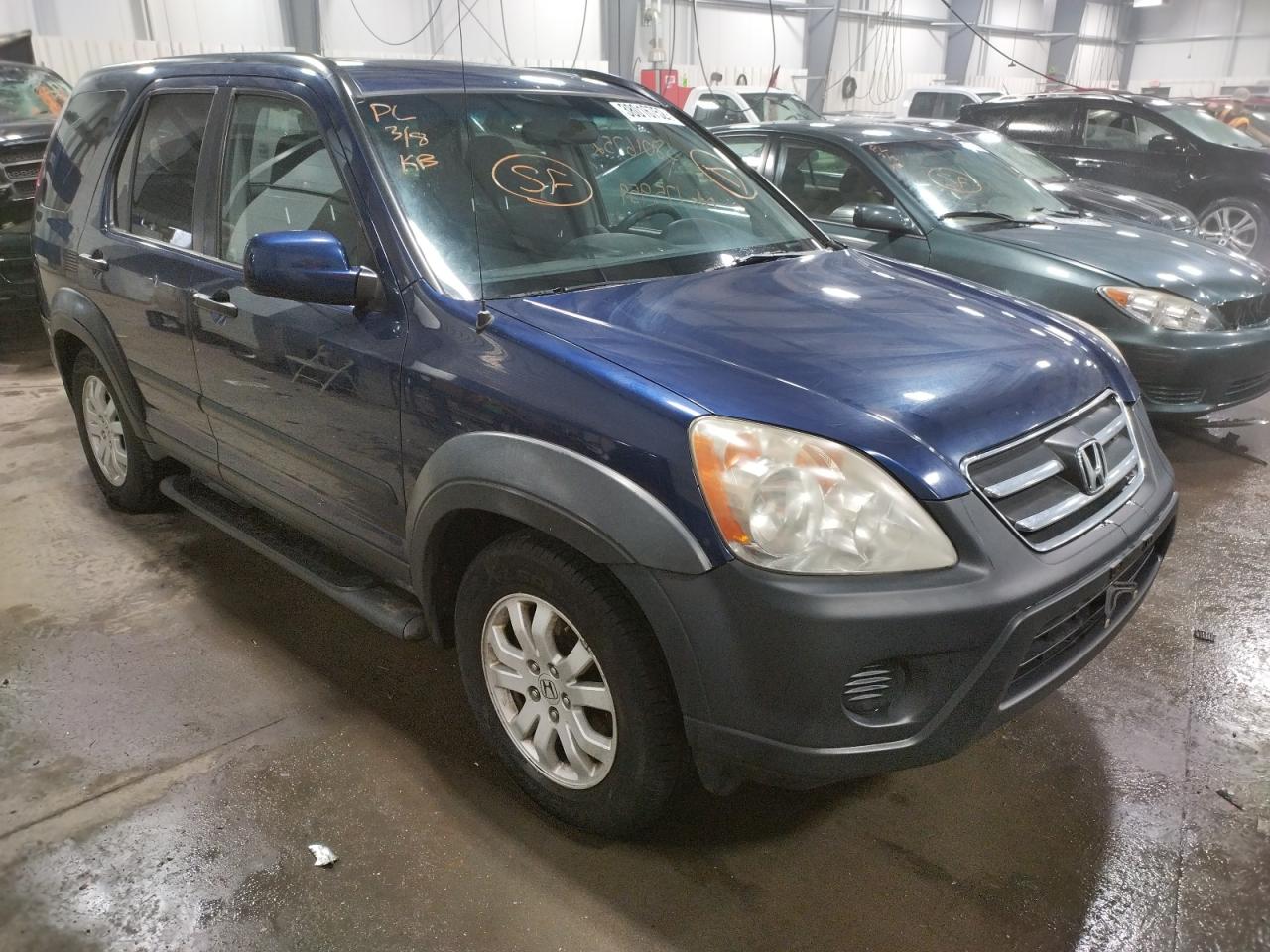 HONDA CR-V EX 2005 with VIN JHLRD788X5C004791 - Photo from auction