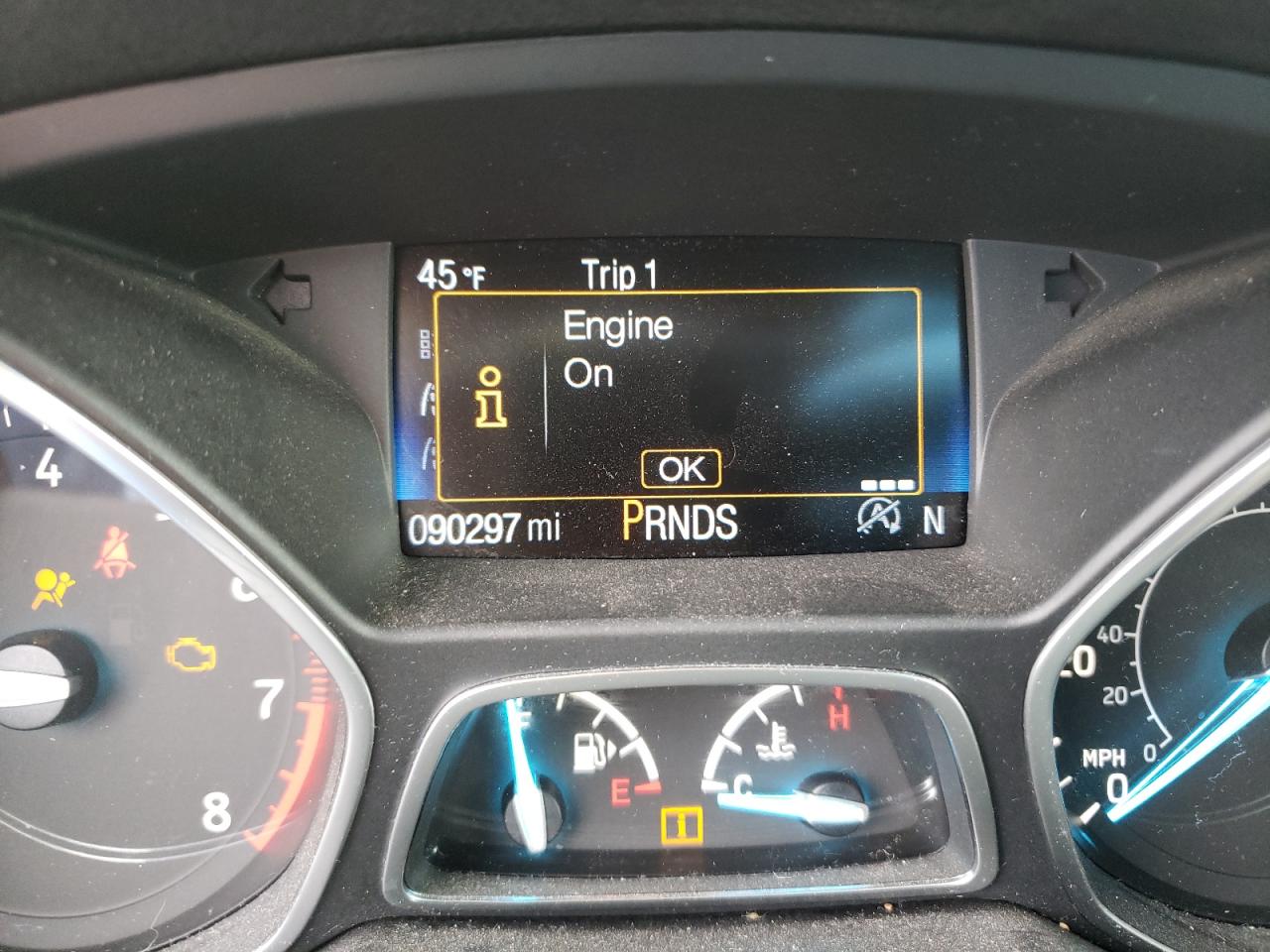 Photo 8 from auction – 2017 FORD ESCAPE SE with VIN 1FMCU0GDXHUA62788