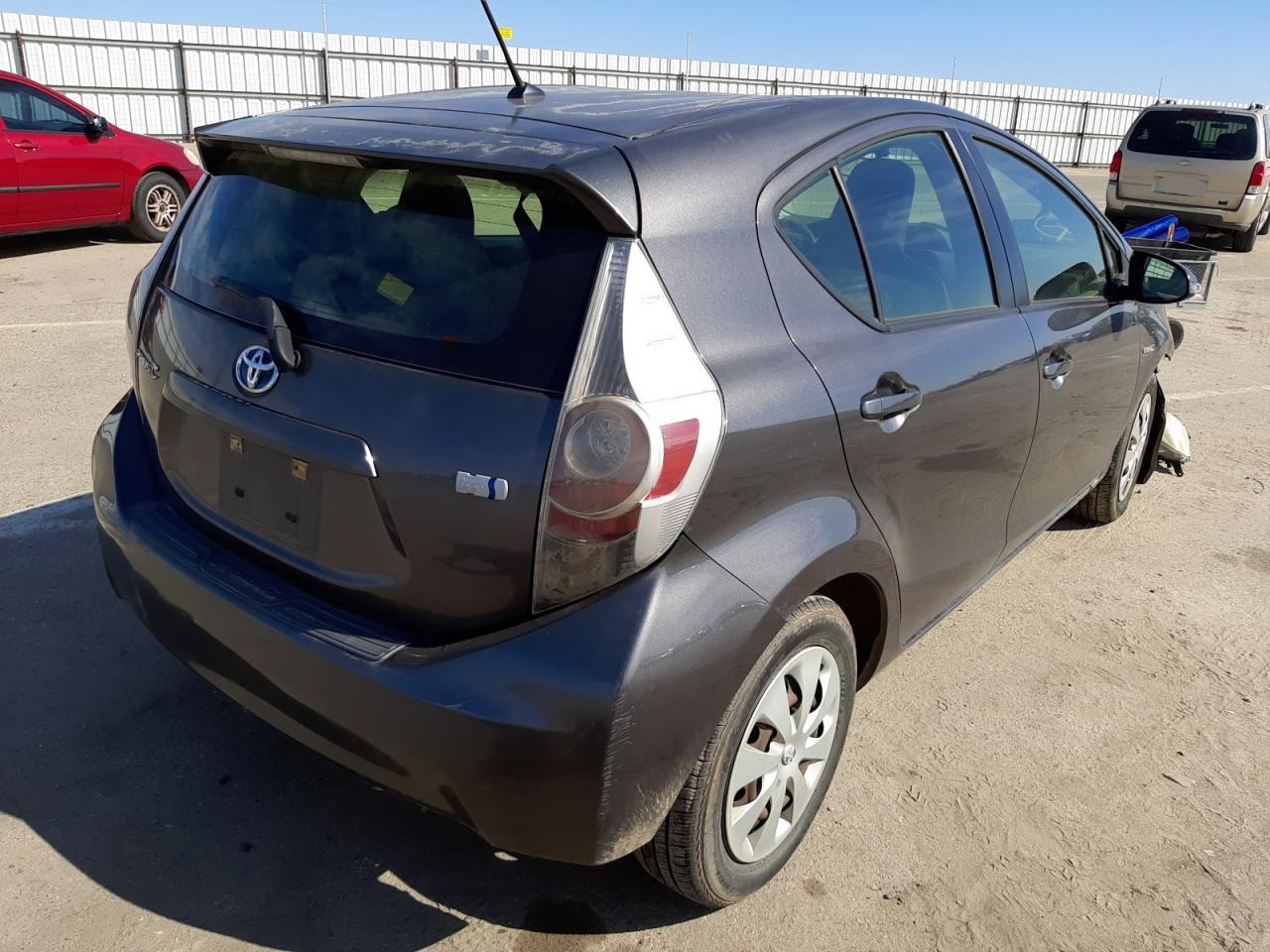 Photo 4 from auction – 2013 TOYOTA PRIUS C with VIN JTDKDTB33D1534843