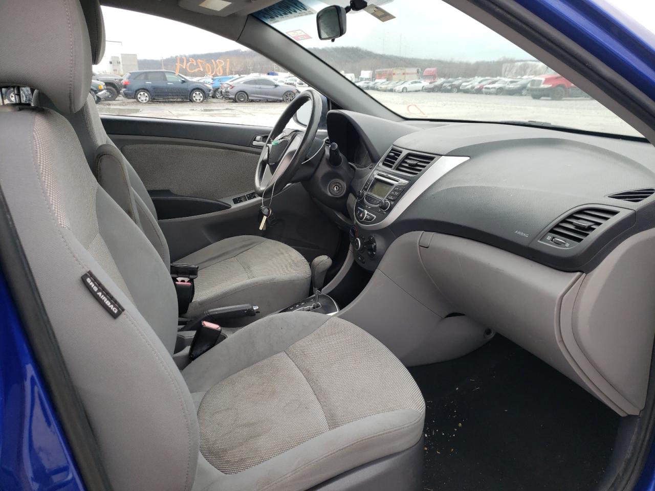 Photo 5 from auction – 2013 HYUNDAI ACCENT GLS with VIN KMHCT4AE9DU356222
