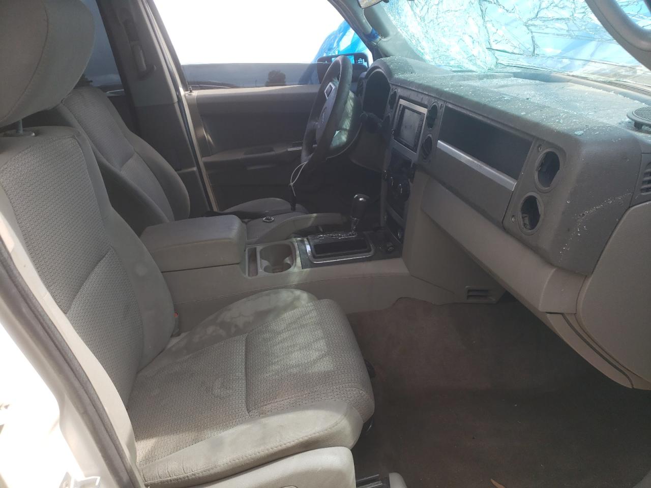 Photo 5 from auction – 2008 JEEP COMMANDER with VIN 1J8HH48N78C220452