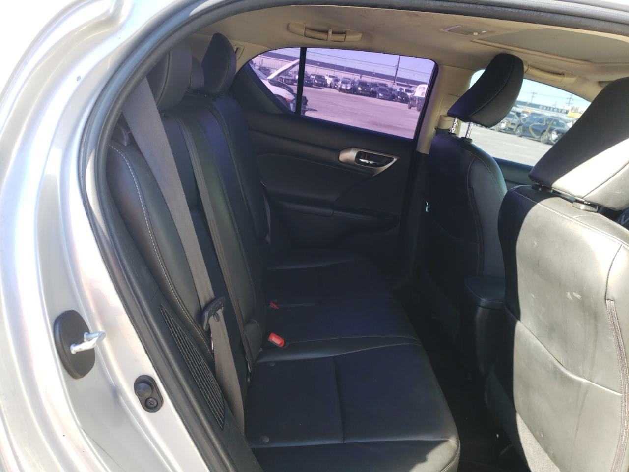 Photo 6 from auction – 2015 LEXUS CT 200 with VIN JTHKD5BH7F2213312