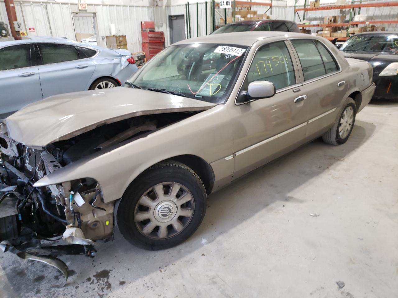 Photo 2 from auction – 2004 MERCURY GRAND MARQ with VIN 2MEFM75W04X614802