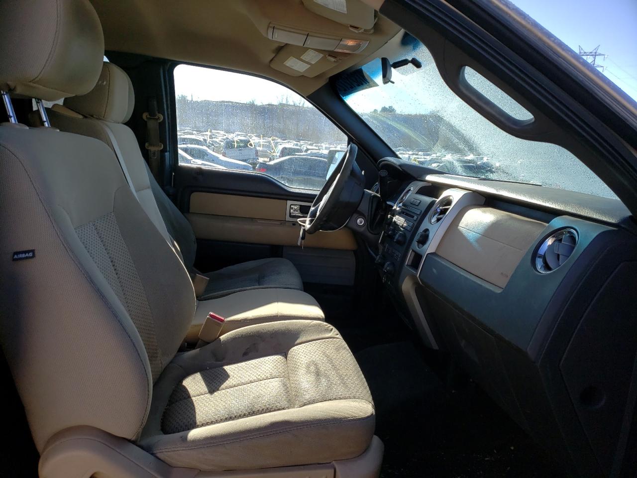 Photo 5 from auction – 2011 FORD F150 SUPER with VIN 1FTFX1EFXBFC92393