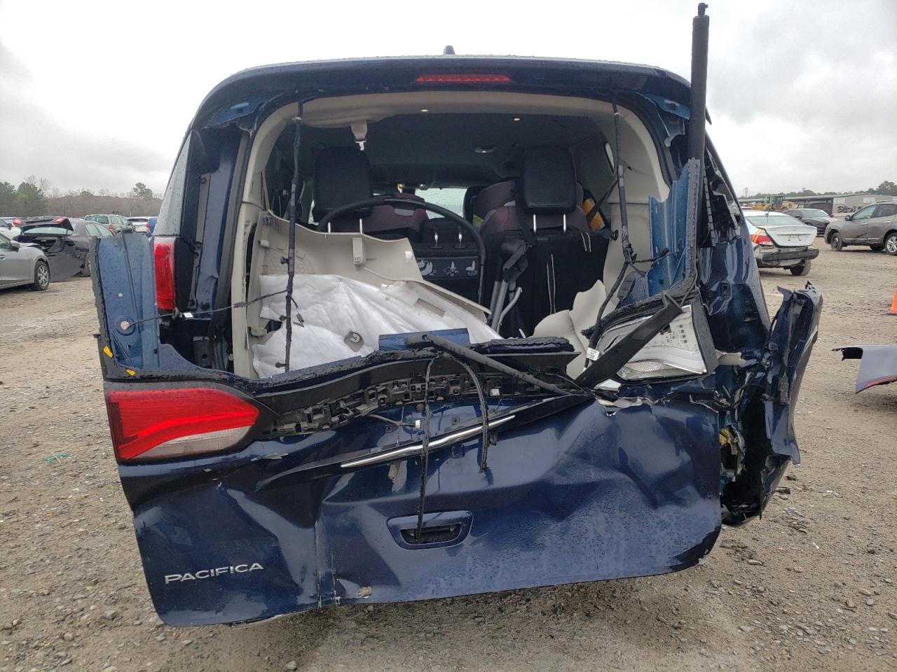 Photo 9 from auction – 2019 CHRYSLER PACIFICA T with VIN 2C4RC1BG9KR539546